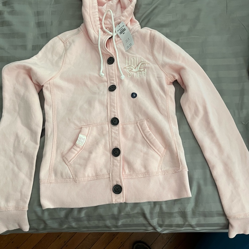 Hollister buttoned hoodie nwt.